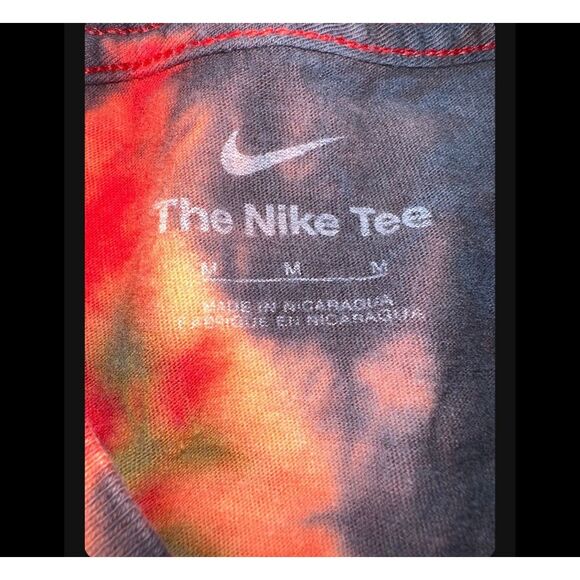 Nike Patrick Mahomes Kansas City Chiefs Tie-Dye Tee - Picture 4 of 4